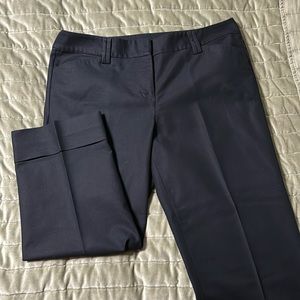 ANN TAYLOR CAPRI LENGTH SIGNATURE SIZE 10 BLACK COLORED SLACKS